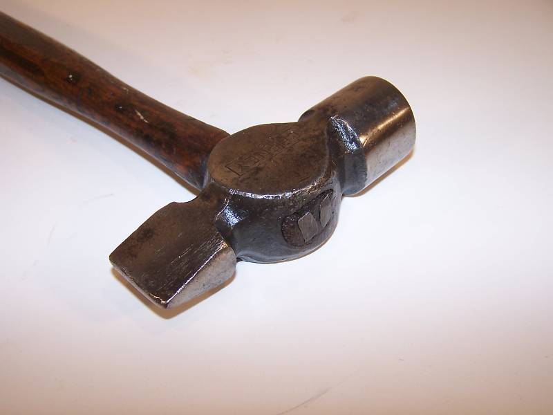 Henry Cheney Hammer Company No. 111 (1 lb. 8 oz.) Machinists Chipping Hammer